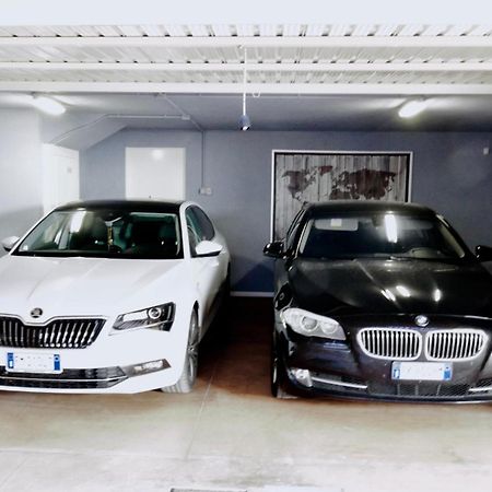 Phoenix Garda Hills Sirmione Exterior foto