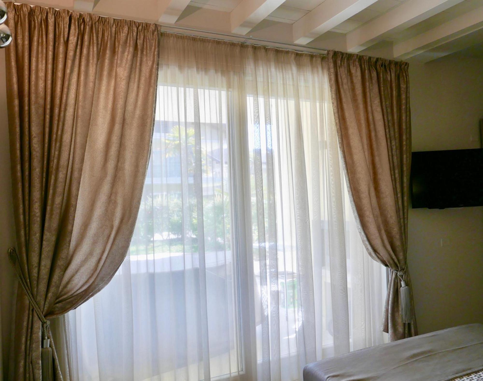 Phoenix Garda Hills Sirmione Exterior foto