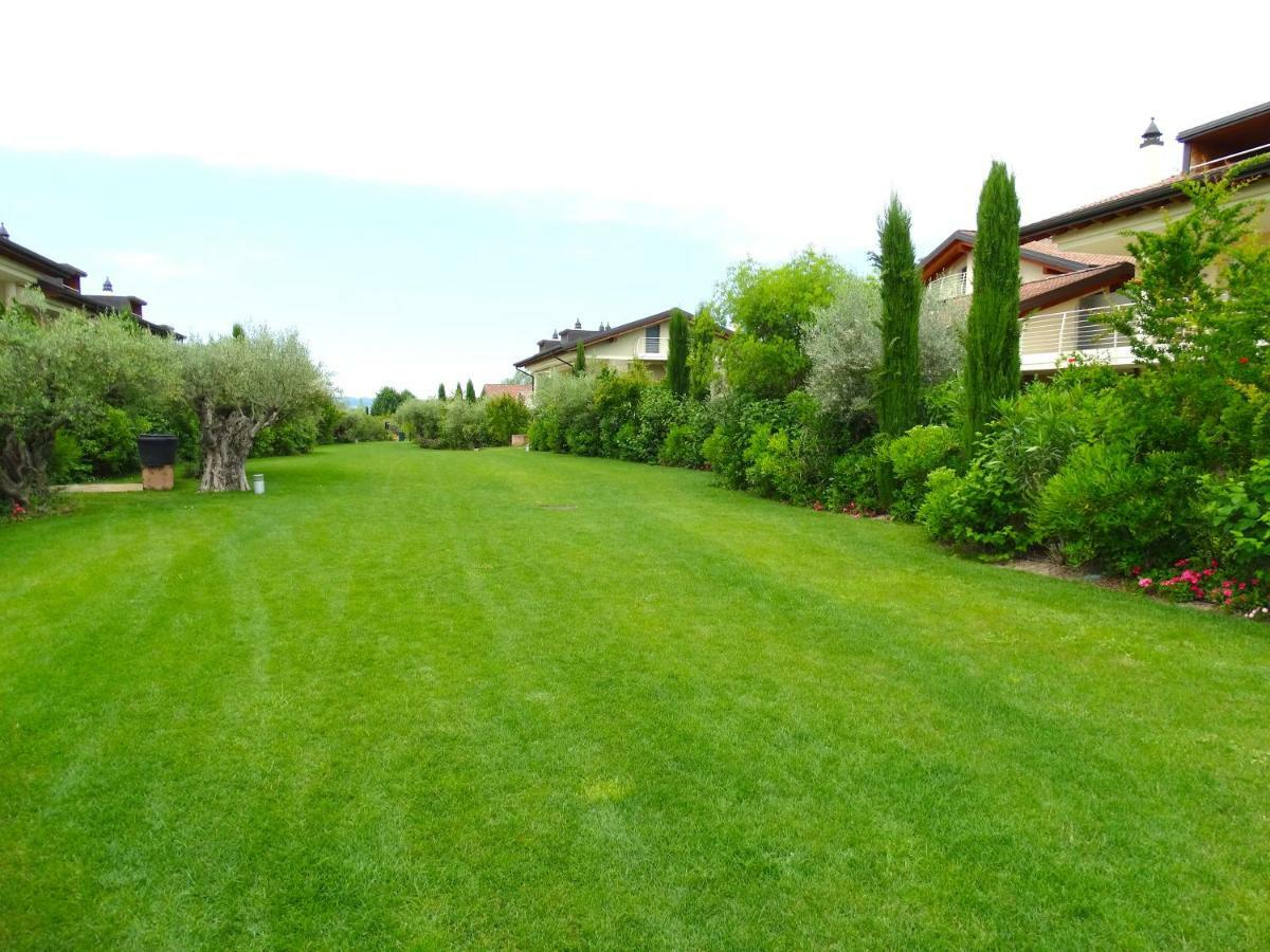 Phoenix Garda Hills Sirmione Exterior foto