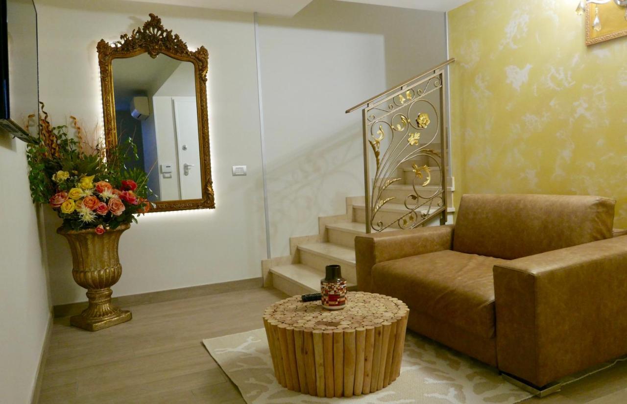 Phoenix Garda Hills Sirmione Exterior foto